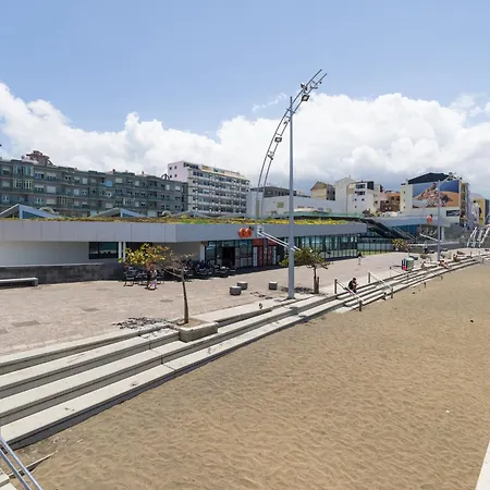 Urban Surf Getaway In Palmas *