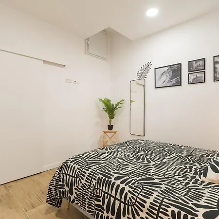 Urban Surf Getaway In Palmas Las Palmas