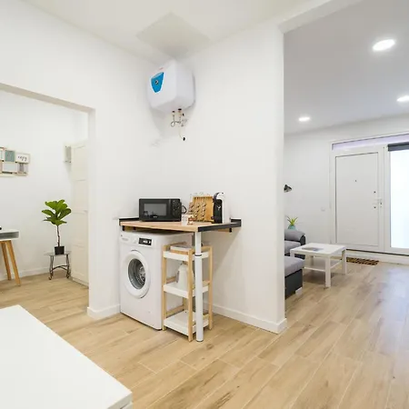 Urban Surf Getaway In Palmas Vakantiehuis
