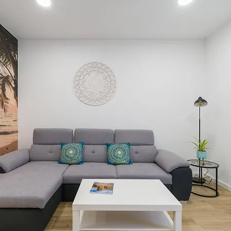 Urban Surf Getaway In Palmas * Las Palmas