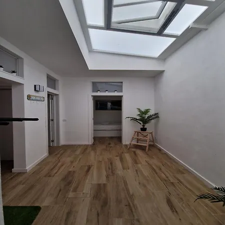 Urban Surf Getaway In Palmas *